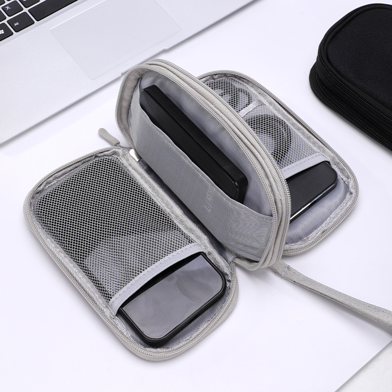 トラベルデータケーブル収納バッグ、マルチポケット電子アクセサ - Office Tech Bag のレビューと価格