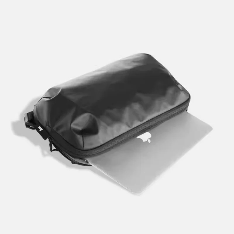 テックスリング バリスティックナイロン 7L 軽量 防水 デ - Office Tech Bag のレビューと価格